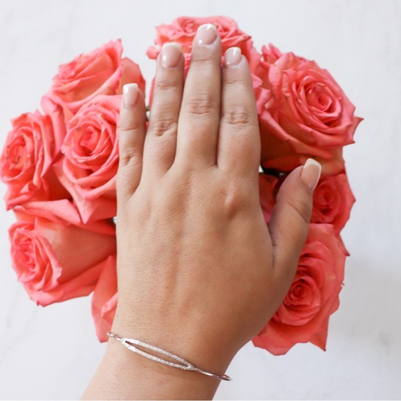 NEW TACORI OPEN SURFBOARD BANGLE - Picture 3 of 10